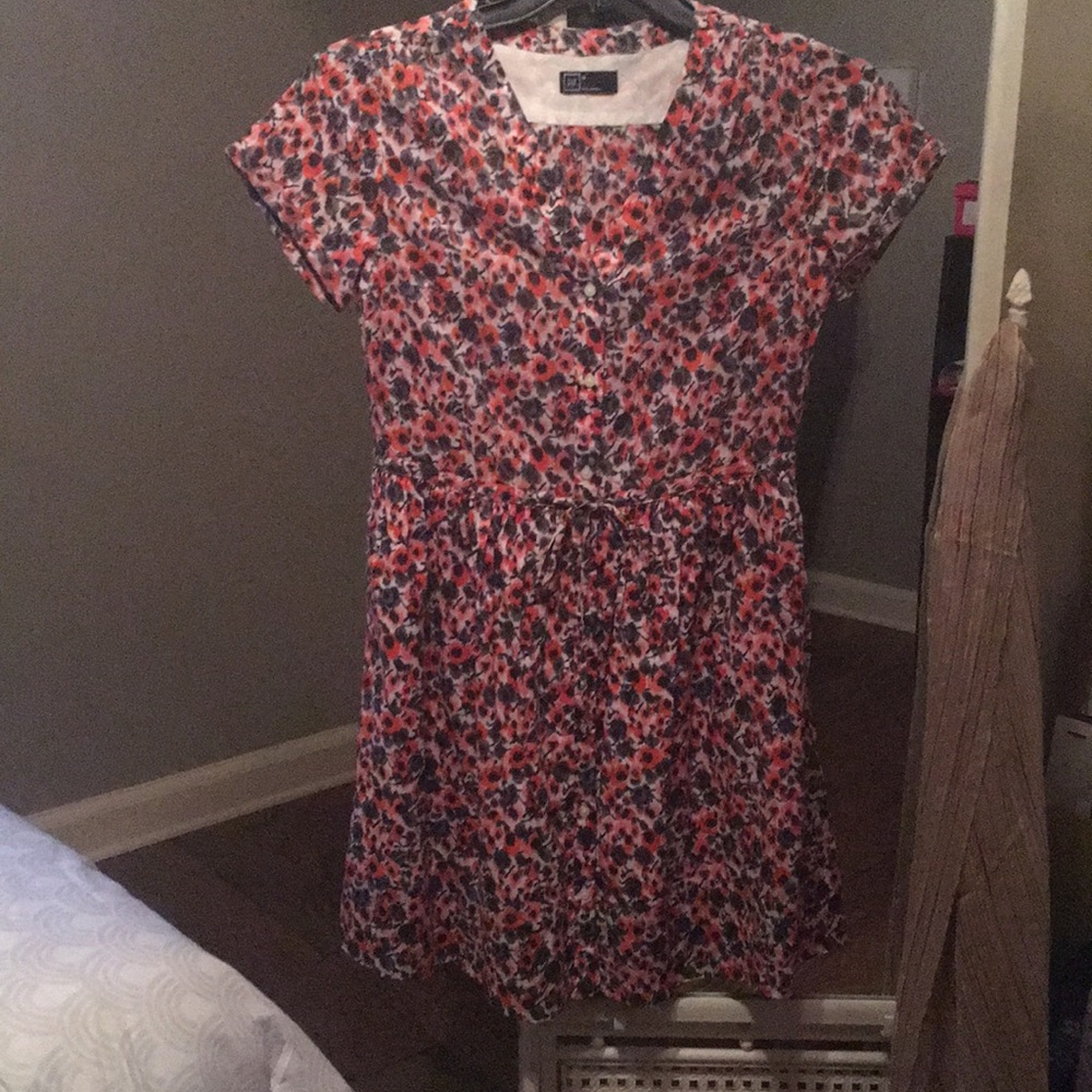 ❤️❤️Gap Floral Dress❤️❤️ - Picture 2 of 6